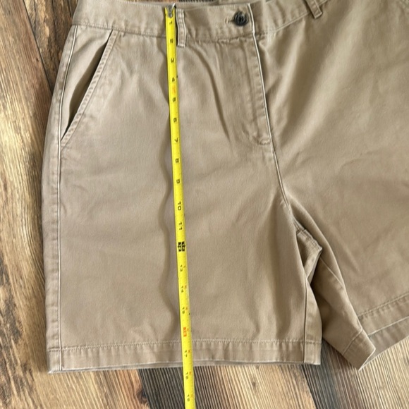 Ralph Lauren Tan Shorts, size 10. Great condition. - Picture 7 of 7